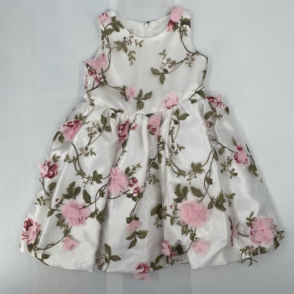 Girl's White Textured Floral Dress